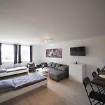 Have-a-nice-stay - - Monteursunterkunft - Einzelbetten - Gute Anbindung - Bettwaesche Lägenhet *