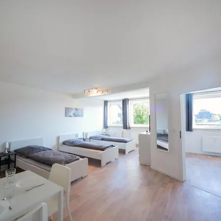 Have-a-nice-stay - - Monteursunterkunft - Einzelbetten - Gute Anbindung - Bettwaesche Seth