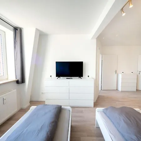 Have-a-nice-stay - - Monteursunterkunft - Einzelbetten - Gute Anbindung - Bettwaesche Lejlighed Seth