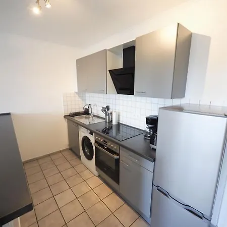 Have-a-nice-stay - - Monteursunterkunft - Einzelbetten - Gute Anbindung - Bettwaesche