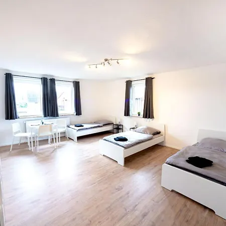 Have-a-nice-stay - - Monteursunterkunft - Einzelbetten - Gute Anbindung - Bettwaesche Lejlighed