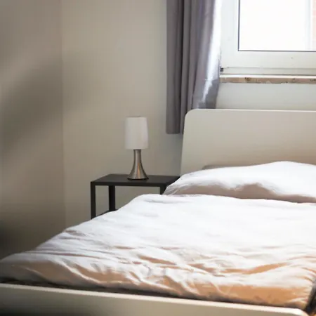 Apartment Have-a-nice-stay - - Monteursunterkunft - Einzelbetten - Gute Anbindung - Bettwaesche