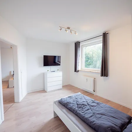 Have-a-nice-stay - - Monteursunterkunft - Einzelbetten - Gute Anbindung - Bettwaesche